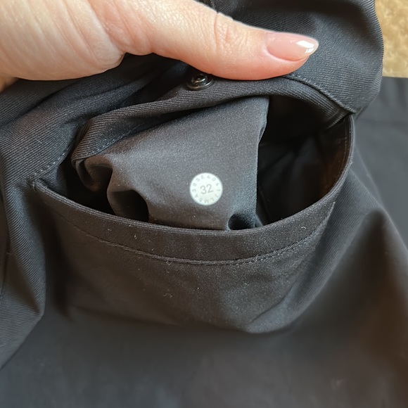 Mens black lululemon pants - Picture 4 of 4